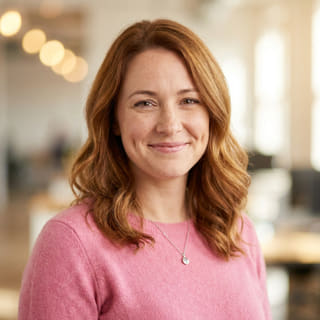 Emily Watson, responsable del Servicio de Atención al Cliente en Verde Caudalencia